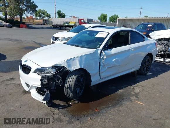 ✅ 2016 BMW 2 Series M235i • VIN: WBA1J7C5XGV359562 • Лот: 39990299. Опубліковано раніше на IAAI з пробігом 54 022 миль. Безкоштовний доступ до архіву аукціонних продажів зі США та докладний звіт про історію автомобіля на DreamBid. Зображення 2.