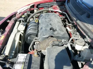 ✅ 2008 Pontiac Vibe • VIN: 5Y2SL658X8Z410393 • Lot: 43365101. Wystawiony na IAAI z przebiegiem 213 234 mil. Bezpłatny archiwum sprzedaży aukcyjnych z USA i szczegółowy raport historii pojazdu na DreamBid. Zdjęcie 12.