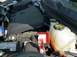 ✅ 2022 Chevrolet Traverse LT • VIN: 1GNERHKW3NJ110710 • Lot: 42376558. Wystawiony na IAAI z przebiegiem 79 115 mil. Bezpłatny archiwum sprzedaży aukcyjnych z USA i szczegółowy raport historii pojazdu na DreamBid. Zdjęcie 19.