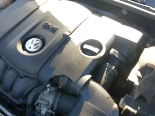 ✅ 2013 Volkswagen Passat S • VIN: 1VWAP7A34DC097948 • Lot: 43296709. Wystawiony na IAAI z przebiegiem 180 000 mil. Bezpłatny archiwum sprzedaży aukcyjnych z USA i szczegółowy raport historii pojazdu na DreamBid. Zdjęcie 12.