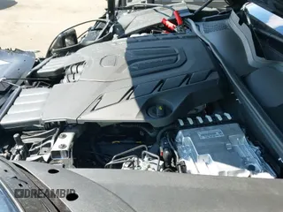 ✅ 2025 Porsche Cayenne GTS • VIN: WP1BG2AY6SDA45023 • Lot: 42941707. Listed on IAAI with 3,763 mi. Free auction sales archive from the USA and detailed vehicle history report at DreamBid. Image 19.