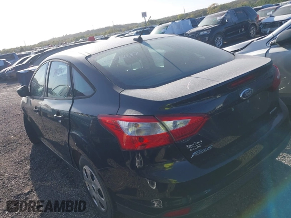✅ 2012 Ford Focus S • VIN: 1FAHP3E22CL445472 • Lot: 40615952. Wystawiony na IAAI z przebiegiem 152 250 mil. Bezpłatny archiwum sprzedaży aukcyjnych z USA i szczegółowy raport historii pojazdu na DreamBid. Zdjęcie 3.