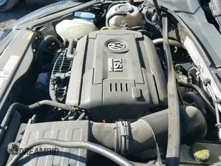 ✅ 2018 Volkswagen Golf R • VIN: WVWWF7AU4JW197949 • Lot: 43306583. Wystawiony na IAAI z przebiegiem 99 257 mil. Bezpłatny archiwum sprzedaży aukcyjnych z USA i szczegółowy raport historii pojazdu na DreamBid. Zdjęcie 21.