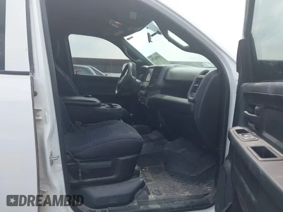✅ 2022 Ram 2500 Tradesman • VIN: 3C6UR5HJ0NG438321 • Лот: 44980270. Опубліковано раніше на IAAI з пробігом 69 816 миль. Безкоштовний доступ до архіву аукціонних продажів зі США та докладний звіт про історію автомобіля на DreamBid. Зображення 5.