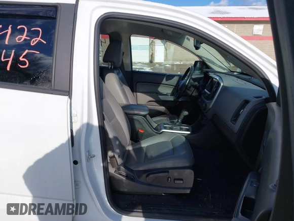 ✅ 2019 Chevrolet Colorado 4WD LT • VIN: 1GCGTCEN5K1184750 • Lot: 44221345. Wystawiony na IAAI z przebiegiem 106 541 mil. Bezpłatny archiwum sprzedaży aukcyjnych z USA i szczegółowy raport historii pojazdu na DreamBid. Zdjęcie 5.
