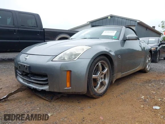 ✅ 2006 Nissan 350Z Grand Touring • VIN: JN1AZ36A26M454590 • Lot: 42482021. Listed on IAAI with 129,809 mi. Free auction sales archive from the USA and detailed vehicle history report at DreamBid. Image 6.
