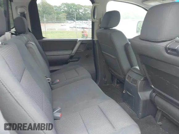 ✅ 2008 Nissan Titan XE • VIN: 1N6AA07C88N315559 • Lot: 42288837. Wystawiony na IAAI z przebiegiem 239 659 mil. Bezpłatny archiwum sprzedaży aukcyjnych z USA i szczegółowy raport historii pojazdu na DreamBid. Zdjęcie 8.