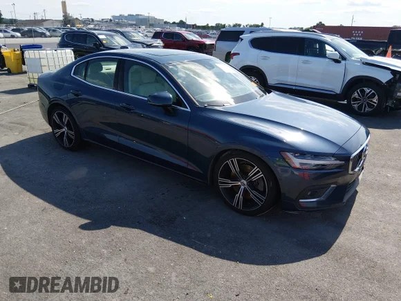✅ 2019 Volvo S60 Inscription • VIN: 7JRA22TL9KG006584 • Lot: 45426030. Wystawiony na IAAI z przebiegiem 70 161 mil. Bezpłatny archiwum sprzedaży aukcyjnych z USA i szczegółowy raport historii pojazdu na DreamBid. Zdjęcie 1.