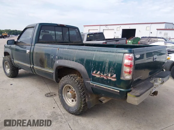 ✅ 1998 GMC Sierra 2500 • VIN: 1GTGK24F0WZ515524 • Lot: 45295825. Wystawiony na IAAI z przebiegiem 239 386 mil. Bezpłatny archiwum sprzedaży aukcyjnych z USA i szczegółowy raport historii pojazdu na DreamBid. Zdjęcie 3.