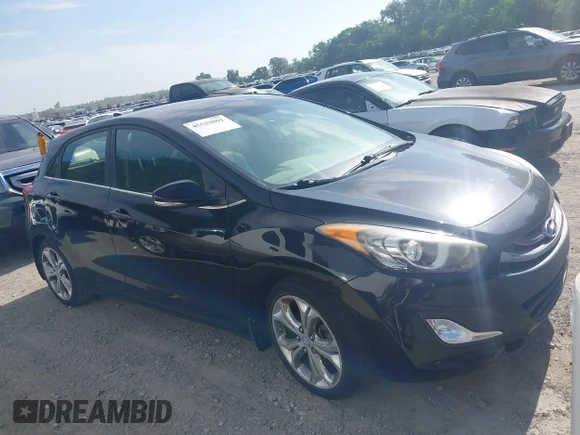 ✅ 2014 Hyundai Elantra • VIN: KMHD35LH3EU201622 • Lot: 45533801. Wystawiony na IAAI z przebiegiem 67 101 mil. Bezpłatny archiwum sprzedaży aukcyjnych z USA i szczegółowy raport historii pojazdu na DreamBid. Zdjęcie 1.