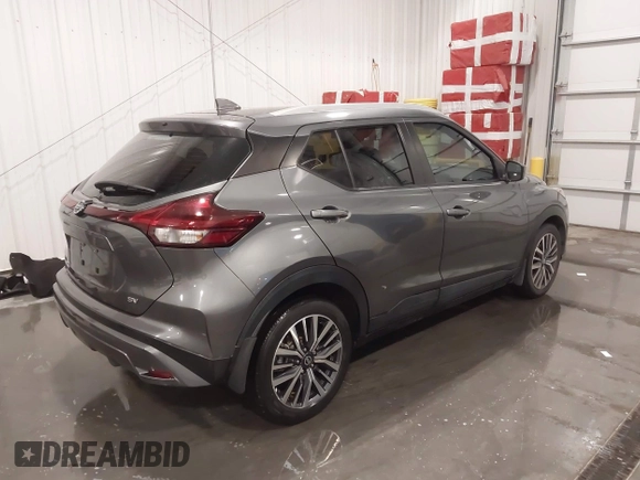 ✅ 2021 Nissan Kicks SV • VIN: 3N1CP5CV3ML486098 • Lot: 43917092. Wystawiony na IAAI z przebiegiem 21 697 mil. Bezpłatny archiwum sprzedaży aukcyjnych z USA i szczegółowy raport historii pojazdu na DreamBid. Zdjęcie 4.