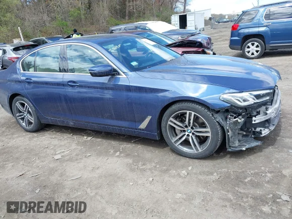 ✅ 2021 BMW 5 Series 530i xDrive • VIN: WBA13BJ02MWW99430 • Lot: 44979238. Wystawiony na IAAI z przebiegiem 30 165 mil. Bezpłatny archiwum sprzedaży aukcyjnych z USA i szczegółowy raport historii pojazdu na DreamBid. Zdjęcie 1.