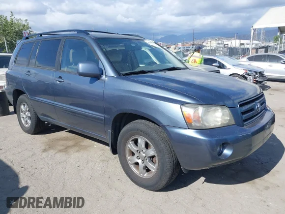 ✅ 2004 Toyota Highlander Limited • VIN: JTEDP21A040040807 • Lot: 45239604. Listed on IAAI with 288,677 mi. Free auction sales archive from the USA and detailed vehicle history report at DreamBid. Image 1.