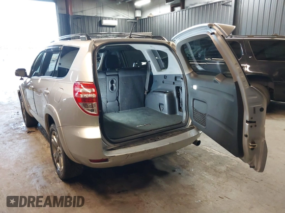 ✅ 2009 Toyota RAV4 Sport • VIN: JTMBK32V995074448 • Lot: 41669476. Wystawiony na IAAI z przebiegiem 129 340 mil. Bezpłatny archiwum sprzedaży aukcyjnych z USA i szczegółowy raport historii pojazdu na DreamBid. Zdjęcie 3.