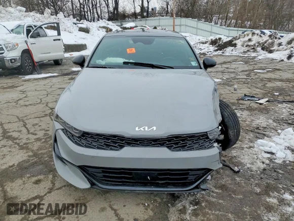 ✅ 2023 Kia K5 GT-Line • VIN: 5XXG64J22PG186654 • Lot: 99618345. Wystawiony na Copart z przebiegiem 37 676 mil. Bezpłatny archiwum sprzedaży aukcyjnych z USA i szczegółowy raport historii pojazdu na DreamBid. Zdjęcie 5.