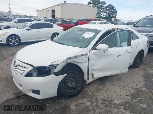 ✅ 2011 Toyota Camry XLE • VIN: 4T1BF3EK4BU656888 • Lot: 44683792. Wystawiony na IAAI z przebiegiem 218 177 mil. Bezpłatny archiwum sprzedaży aukcyjnych z USA i szczegółowy raport historii pojazdu na DreamBid. Zdjęcie 2.