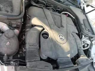 ✅ 2019 Mercedes-Benz E 450 • VIN: WDD1J6JB0KF118382 • Lot: 92691535. Wystawiony na Copart z przebiegiem 50 875 mil. Bezpłatny archiwum sprzedaży aukcyjnych z USA i szczegółowy raport historii pojazdu na DreamBid. Zdjęcie 16.