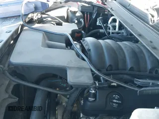 ✅ 2019 GMC Yukon XL SLE • VIN: 1GKS2FKC9KR147823 • Lot: 41571738. Wystawiony na IAAI z przebiegiem 95 764 mil. Bezpłatny archiwum sprzedaży aukcyjnych z USA i szczegółowy raport historii pojazdu na DreamBid. Zdjęcie 19.