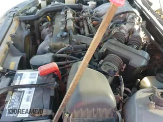 ✅ 2001 Lexus ES 300 • VIN: JT8BF28G315105266 • Lot: 43497522. Listed on IAAI with 169,192 mi. Free auction sales archive from the USA and detailed vehicle history report at DreamBid. Image 16.