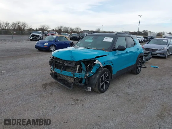 ✅ 2021 Chevrolet TrailBlazer RS • VIN: KL79MUSL8MB111607 • Лот: 43667292. Опубликован ранее на IAAI с пробегом 112 019 миль. Бесплатный доступ к архиву аукционных продаж из США и подробный отчёт об истории автомобиля на DreamBid. Изображение 2.