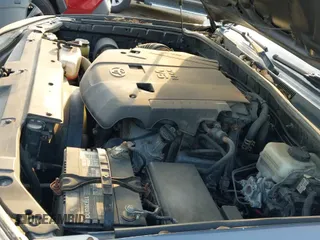 ✅ 2006 Toyota 4Runner SR5 • VIN: JTEBU14RX68075337 • Лот: 42954120. Опубликован ранее на IAAI с пробегом 286 380 миль. Бесплатный доступ к архиву аукционных продаж из США и подробный отчёт об истории автомобиля на DreamBid. Изображение 19.