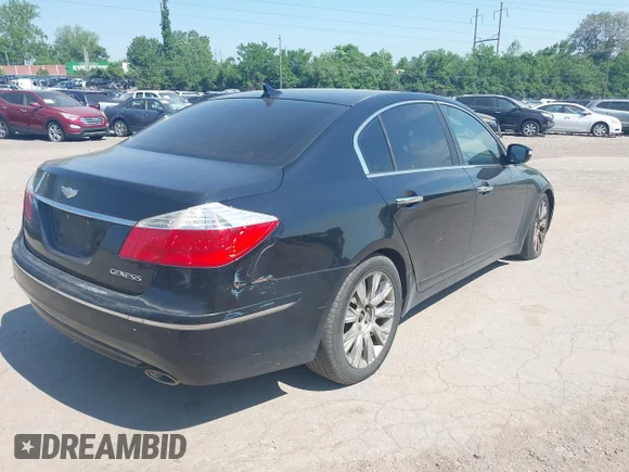 ✅ 2009 Hyundai Genesis • VIN: KMHGC46E79U046863 • Lot: 45167115. Wystawiony na IAAI z przebiegiem 103 235 mil. Bezpłatny archiwum sprzedaży aukcyjnych z USA i szczegółowy raport historii pojazdu na DreamBid. Zdjęcie 4.