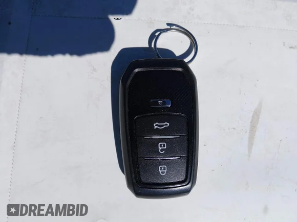 ✅ 2011 Toyota Camry • VIN: 4T1BB3EK7BU141931 • Лот: 45127391. Опубліковано раніше на IAAI з пробігом 88 957 миль. Безкоштовний доступ до архіву аукціонних продажів зі США та докладний звіт про історію автомобіля на DreamBid. Зображення 11.