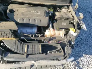 ✅ 2019 Jeep Cherokee Latitude • VIN: 1C4PJLCB0KD206277 • Лот: 89573885. Опубликован ранее на Copart с пробегом 62 276 миль. Бесплатный доступ к архиву аукционных продаж из США и подробный отчёт об истории автомобиля на DreamBid. Изображение 15.