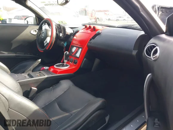 ✅ 2005 Nissan 350Z Touring • VIN: JN1AZ36A05M755776 • Lot: 41509506. Wystawiony na IAAI z przebiegiem 79 148 mil. Bezpłatny archiwum sprzedaży aukcyjnych z USA i szczegółowy raport historii pojazdu na DreamBid. Zdjęcie 5.