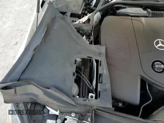 ✅ 2022 Mercedes-Benz C 300 • VIN: W1KAF4GB9NR008009 • Лот: 86316735. Опубликован ранее на Copart с пробегом 61 082 миль. Бесплатный доступ к архиву аукционных продаж из США и подробный отчёт об истории автомобиля на DreamBid. Изображение 13.