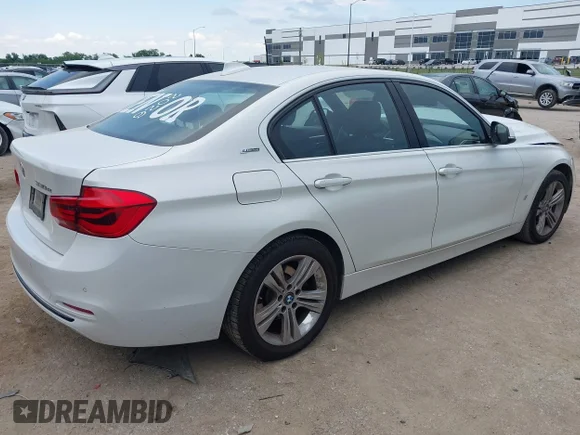 ✅ 2017 BMW 3 Series 330e • VIN: WBA8E1C38HA159044 • Лот: 45224757. Опубликован ранее на IAAI с пробегом 94 099 миль. Бесплатный доступ к архиву аукционных продаж из США и подробный отчёт об истории автомобиля на DreamBid. Изображение 4.