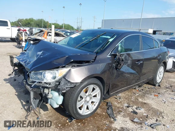 ✅ 2013 Buick LaCrosse Premium 1 • VIN: 1G4GF5E32DF216573 • Лот: 42138481. Опубликован ранее на IAAI с пробегом 187 214 миль. Бесплатный доступ к архиву аукционных продаж из США и подробный отчёт об истории автомобиля на DreamBid. Изображение 2.