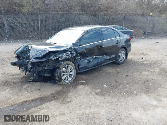 ✅ 2015 Volkswagen Jetta S • VIN: 3VWLA7AJ6FM219297 • Lot: 44712032. Wystawiony na IAAI z przebiegiem 118 539 mil. Bezpłatny archiwum sprzedaży aukcyjnych z USA i szczegółowy raport historii pojazdu na DreamBid. Zdjęcie 2.