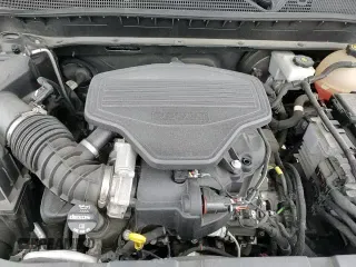 2020 Chevrolet Blazer RS z VIN 3GNKBERSXLS655971, wystawiony jako Copart lot #69774285 z przebiegiem 137 905 mil mil oraz Szkoda całkowita • Salvage title. Historia ofert i sprzedaży dostępna na DreamBid. Obrazek 15.