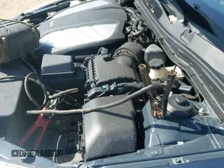 ✅ 2014 Kia Cadenza Limited • VIN: KNALN4D74E5128665 • Lot: 42870552. Listed on IAAI with 170,099 mi. Free auction sales archive from the USA and detailed vehicle history report at DreamBid. Image 20.