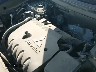 ✅ 2016 Mitsubishi Outlander SE • VIN: JA4AD3A37GZ003674 • Lot: 41989256. Wystawiony na IAAI z przebiegiem 118 066 mil. Bezpłatny archiwum sprzedaży aukcyjnych z USA i szczegółowy raport historii pojazdu na DreamBid. Zdjęcie 19.