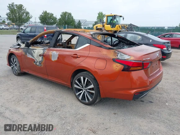 ✅ 2022 Nissan Altima SR • VIN: 1N4BL4CWXNN415981 • Lot: 40291714. Wystawiony na IAAI z przebiegiem 25 023 mil. Bezpłatny archiwum sprzedaży aukcyjnych z USA i szczegółowy raport historii pojazdu na DreamBid. Zdjęcie 3.