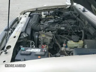 ✅ 1999 Ford Ranger XLT • VIN: 1FTYR14X2XTA60652 • Lot: 42918074. Wystawiony na IAAI z przebiegiem 200 265 mil. Bezpłatny archiwum sprzedaży aukcyjnych z USA i szczegółowy raport historii pojazdu na DreamBid. Zdjęcie 14.