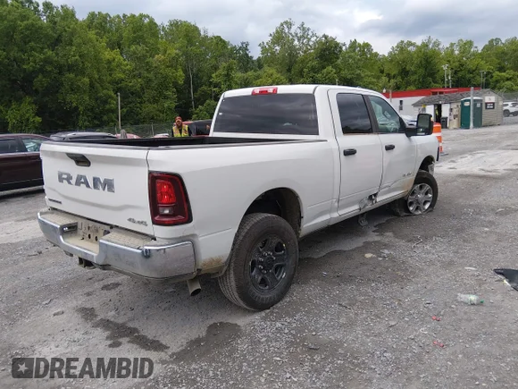 ✅ 2026 Ram 2500 Big Horn • VIN: 3C6UR5DJ3TG313008 • Лот: 45402324. Опубліковано раніше на IAAI з пробігом 2 309 миль. Безкоштовний доступ до архіву аукціонних продажів зі США та докладний звіт про історію автомобіля на DreamBid. Зображення 4.
