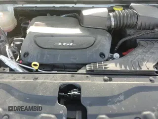 ✅ 2018 Chrysler Pacifica Touring L Plus • VIN: 2C4RC1EG5JR270357 • Lot: 82079415. Listed on Copart with 69,207 mi. Free auction sales archive from the USA and detailed vehicle history report at DreamBid. Image 17.