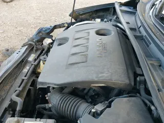 ✅ 2015 Toyota Corolla S Plus • VIN: 5YFBURHE0FP210629 • Лот: 43600676. Опубликован ранее на IAAI с пробегом 141 526 миль. Бесплатный доступ к архиву аукционных продаж из США и подробный отчёт об истории автомобиля на DreamBid. Изображение 19.