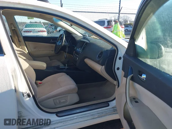✅ 2012 Nissan Maxima S • VIN: 1N4AA5AP1CC808814 • Лот: 44393030. Опубліковано раніше на IAAI з пробігом 172 006 миль. Безкоштовний доступ до архіву аукціонних продажів зі США та докладний звіт про історію автомобіля на DreamBid. Зображення 5.