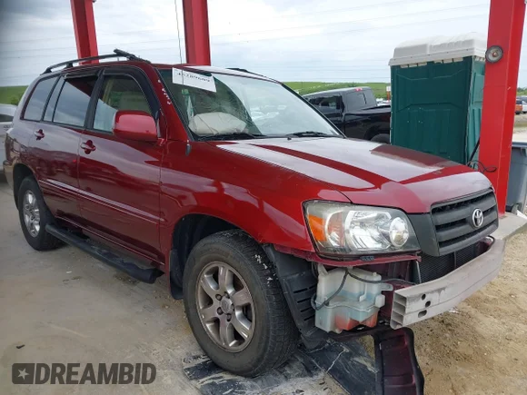 ✅ 2005 Toyota Highlander • VIN: JTEGP21A650089072 • Lot: 45289609. Listed on IAAI with 205,003 mi. Free auction sales archive from the USA and detailed vehicle history report at DreamBid. Image 1.