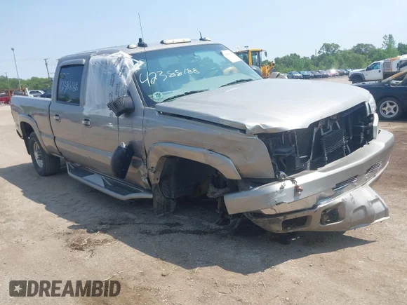 ✅ 2003 Chevrolet Silverado 2500HD LS • VIN: 1GCHK23G13F120490 • Lot: 42388188. Wystawiony na IAAI z przebiegiem 317 684 mil. Bezpłatny archiwum sprzedaży aukcyjnych z USA i szczegółowy raport historii pojazdu na DreamBid. Zdjęcie 1.