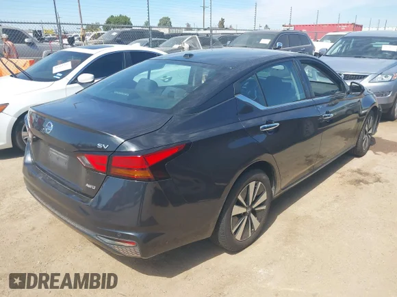 ✅ 2021 Nissan Altima SV • VIN: 1N4BL4DW4MN308034 • Lot: 43282672. Wystawiony na IAAI z przebiegiem 95 572 mil. Bezpłatny archiwum sprzedaży aukcyjnych z USA i szczegółowy raport historii pojazdu na DreamBid. Zdjęcie 4.