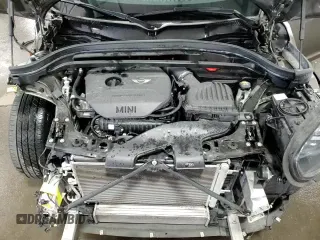 ✅ 2018 MINI Countryman Cooper • VIN: WMZYV5C32J3E04895 • Лот: 41966295. Опубликован ранее на Copart с пробегом 65 733 миль. Бесплатный доступ к архиву аукционных продаж из США и подробный отчёт об истории автомобиля на DreamBid. Изображение 16.