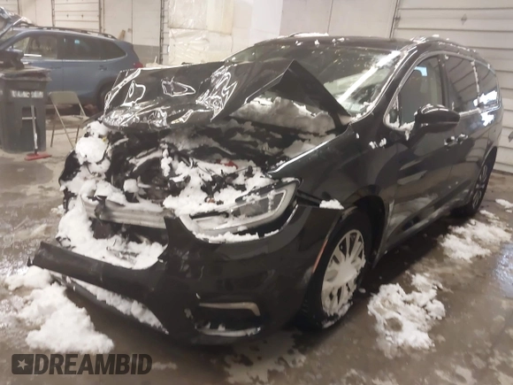 ✅ 2021 Chrysler Pacifica Touring L • VIN: 2C4RC1BG7MR511487 • Lot: 44004406. Wystawiony na IAAI z przebiegiem 55 171 mil. Bezpłatny archiwum sprzedaży aukcyjnych z USA i szczegółowy raport historii pojazdu na DreamBid. Zdjęcie 2.