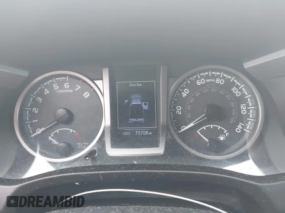 ✅ 2016 Toyota Tacoma TRD Sport • VIN: 5TFRZ5CN3GX019953 • Lot: 43390969. Wystawiony na IAAI z przebiegiem 75 708 mil. Bezpłatny archiwum sprzedaży aukcyjnych z USA i szczegółowy raport historii pojazdu na DreamBid. Zdjęcie 7.