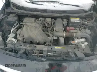 ✅ 2018 Nissan Versa SV • VIN: 3N1CN7AP0JL870583 • Lot: 94955475. Wystawiony na Copart z przebiegiem 108 205 mil. Bezpłatny archiwum sprzedaży aukcyjnych z USA i szczegółowy raport historii pojazdu na DreamBid. Zdjęcie 13.