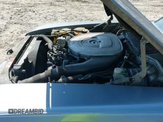 ✅ 1989 Mercedes-Benz 560 SL • VIN: WDBBA48DXKA092637 • Лот: 42573093. Опубликован ранее на IAAI с пробегом 104 740 миль. Бесплатный доступ к архиву аукционных продаж из США и подробный отчёт об истории автомобиля на DreamBid. Изображение 19.